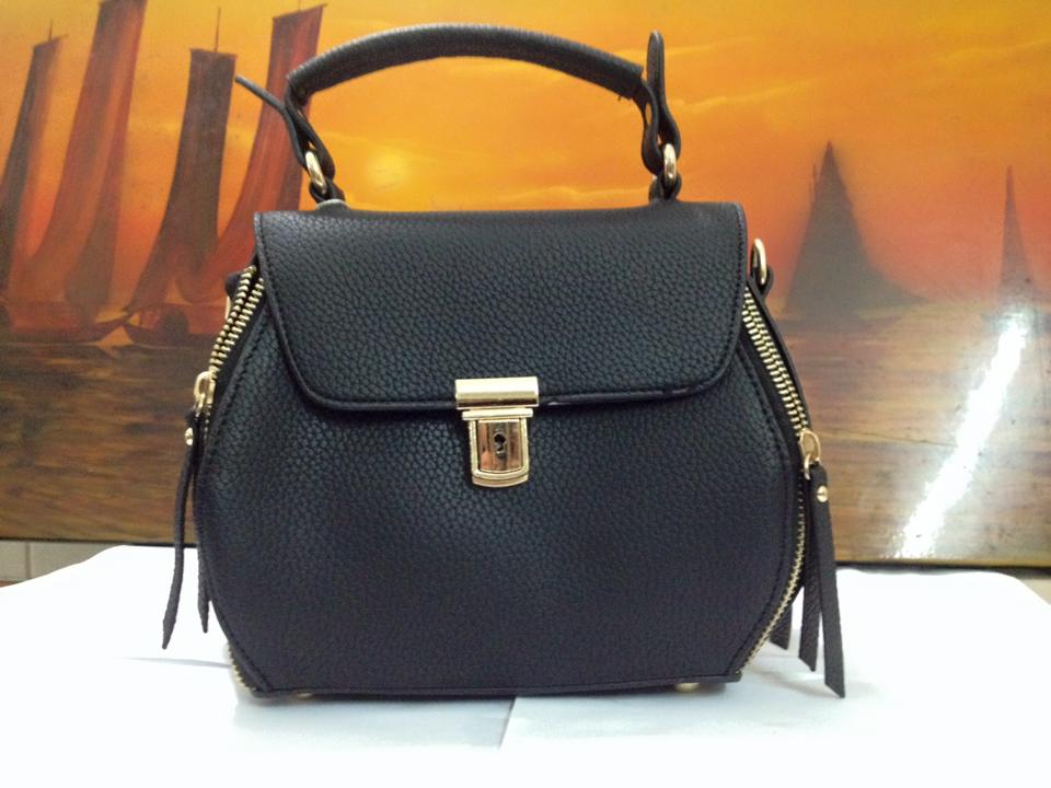 Bộ sưu tập túi xách Giá bán: 300.000đ