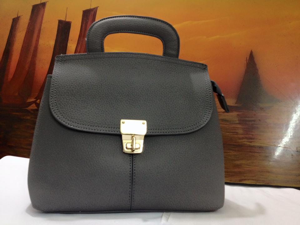 Túi xách thời trang Giá bán: 300.000đ