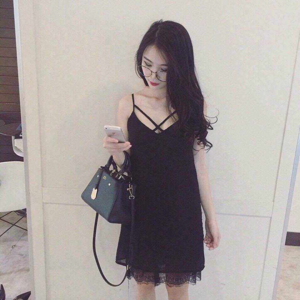 Váy chân ren Giá bán: 145.000đ