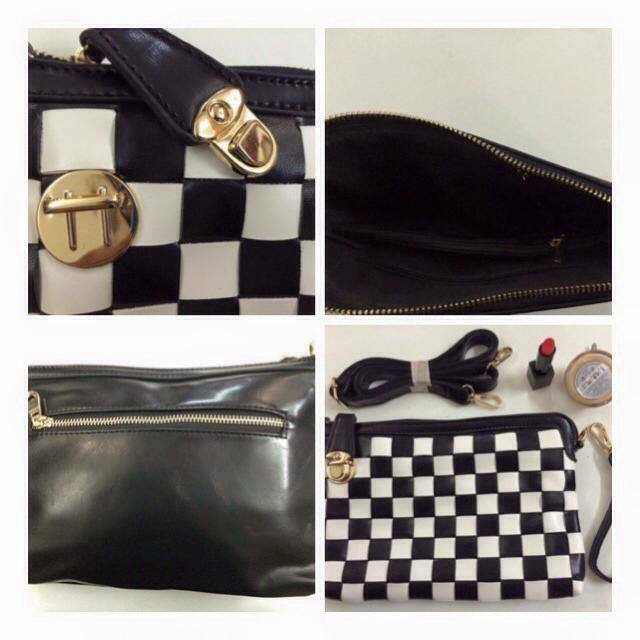 Clutch cầm tay kẻ Caro Giá bán: 100.000đ