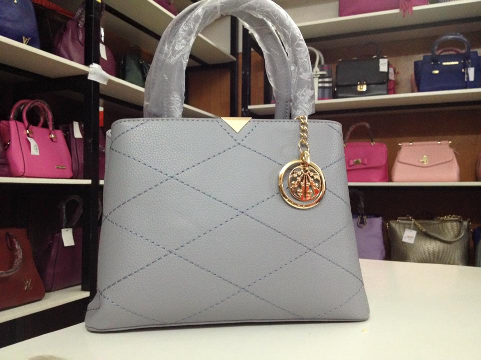 Túi nẹp trần Giá bán: 320.000đ