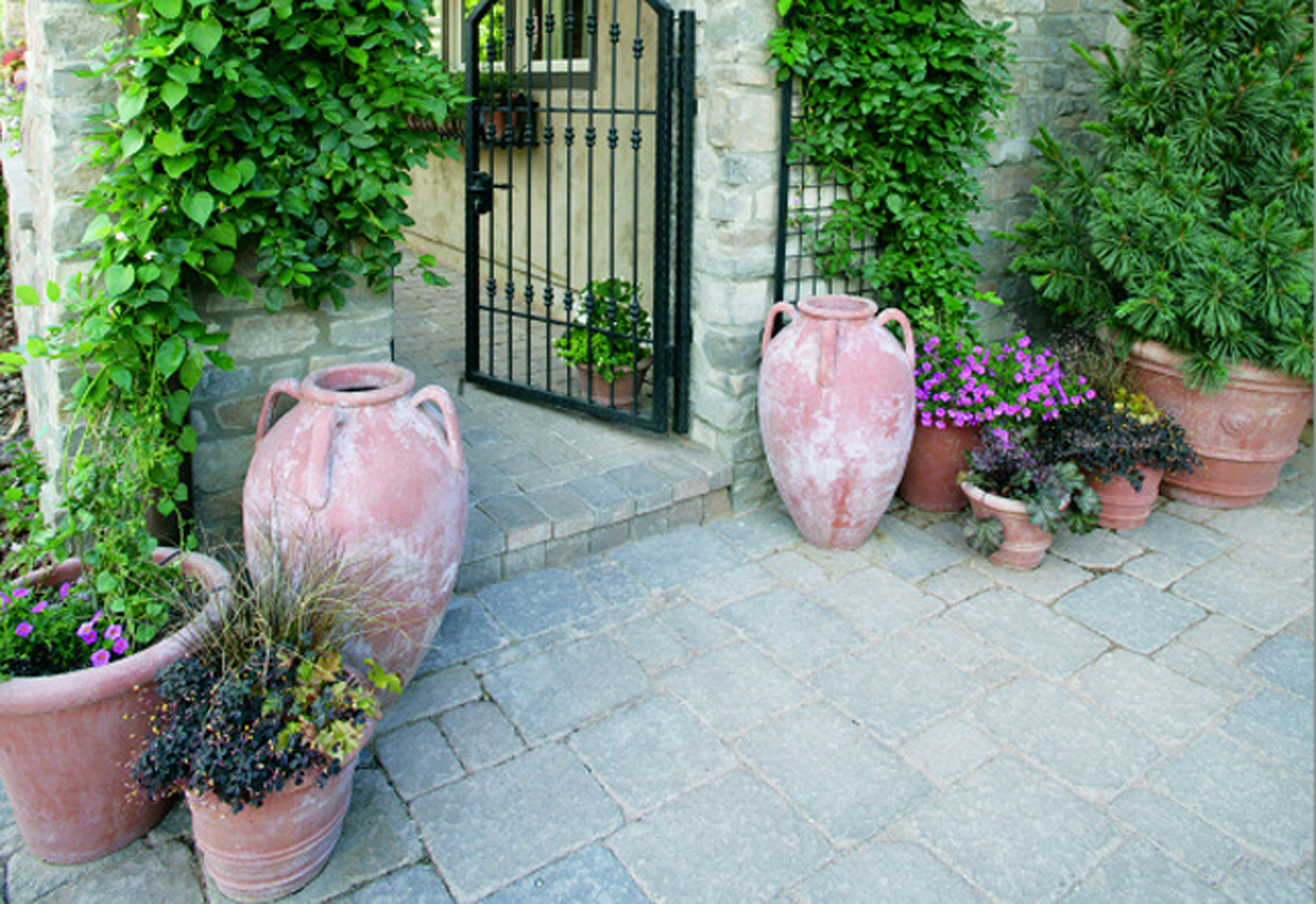 gạch coric, gạch lát sân vườn, vỉa hè Giá bán: 110.000đ