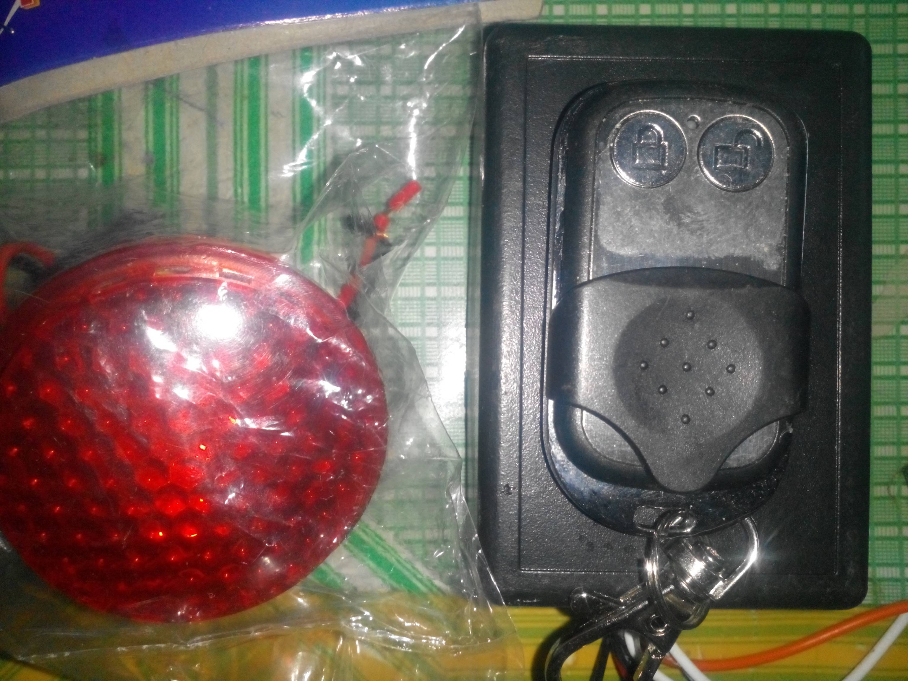 Chống trộm xe máy điều khiển từ xa remote chống nước Giá bán: 265.000đ