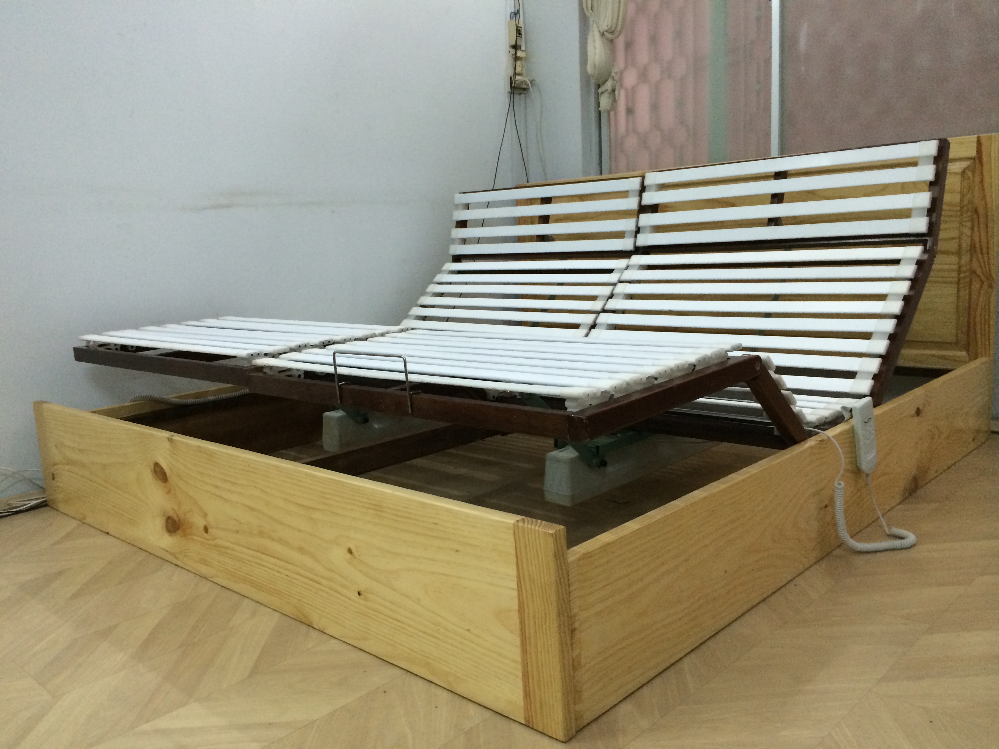 GIƯỜNG ĐIỆN TỰ ĐỘNG Giá bán: 0đ