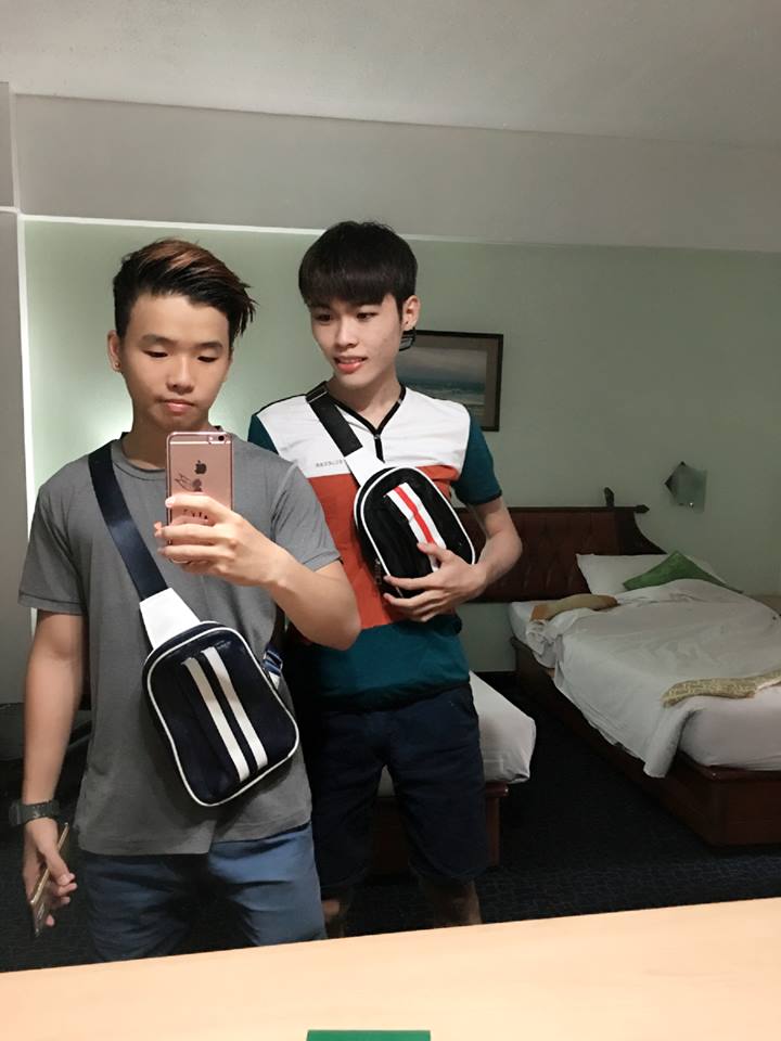 Túi Đeo Chéo Sọc Hàn Quốc Giá bán: 150.000đ