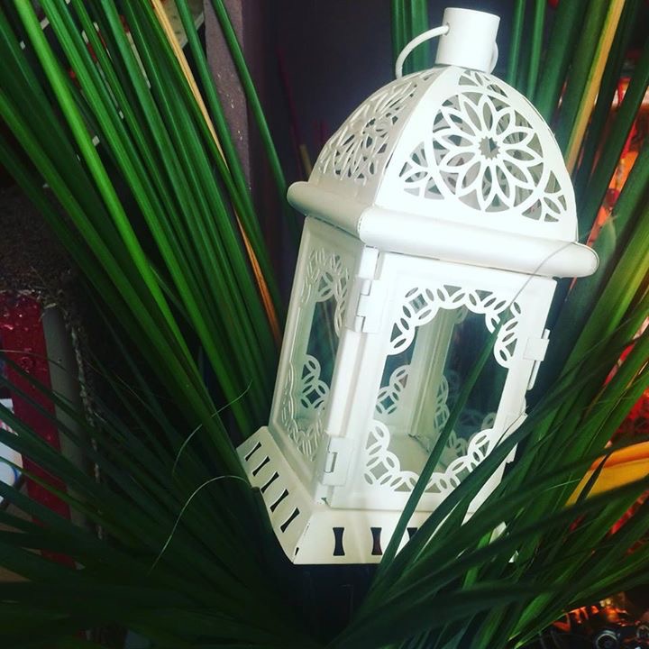 Lồng đốt nến vuông trắng Giá bán: 250.000đ