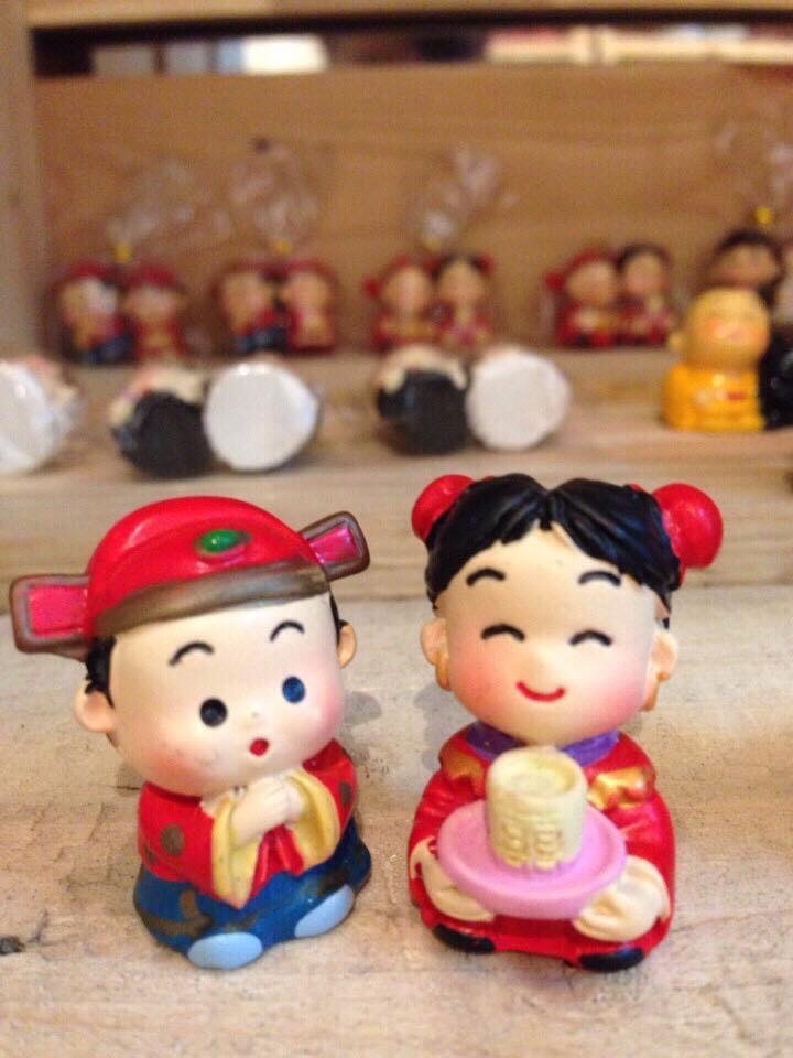 Cô dâu chú rể Giá bán: 50.000đ