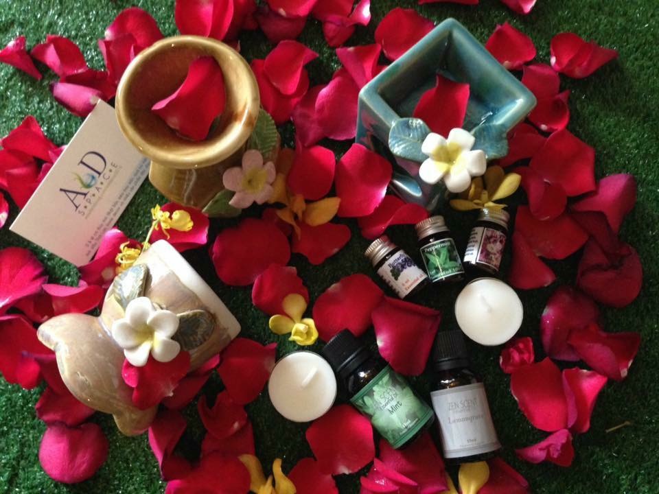 Tinh dầu và đế đốt Giá bán: 35.000đ