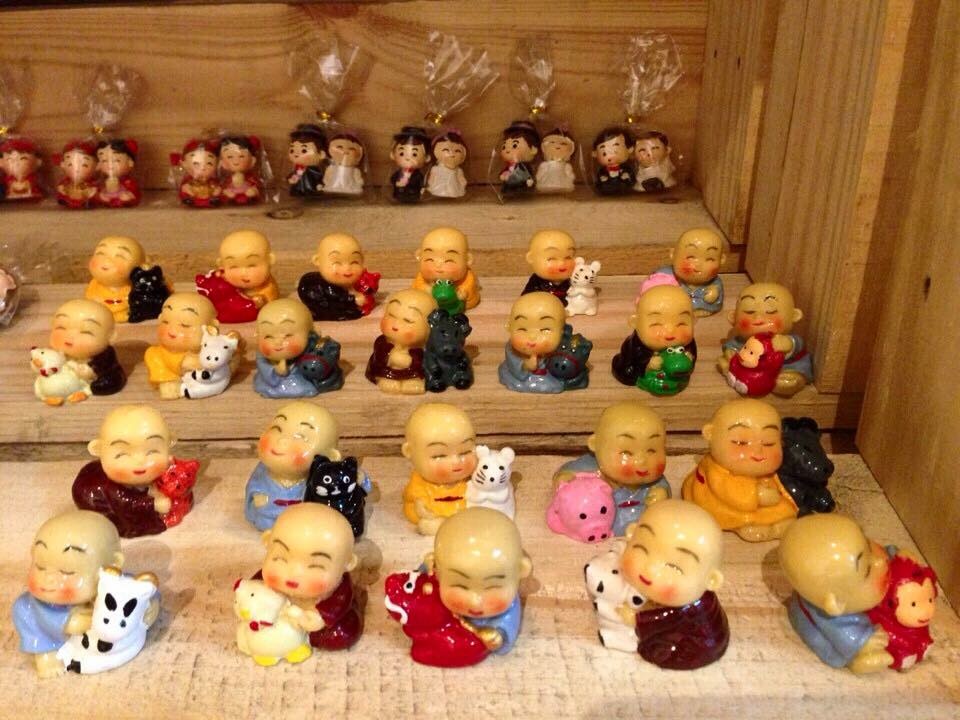 Chú tiểu ôm 12 con giáp Giá bán: 25.000đ