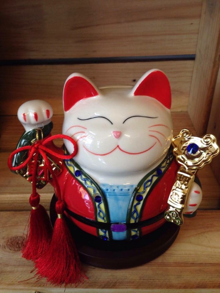 Mèo Đế Gỗ cầm gậy Như Ý Giá bán: 1.300.000đ