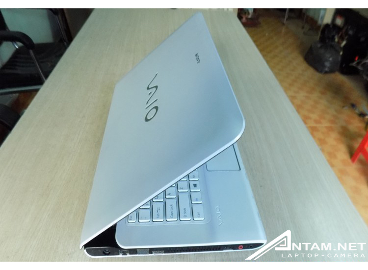 Laptop Sony Vaio SVE14 Core I5 Thế Hệ 3 Giá bán: 8.200.000đ