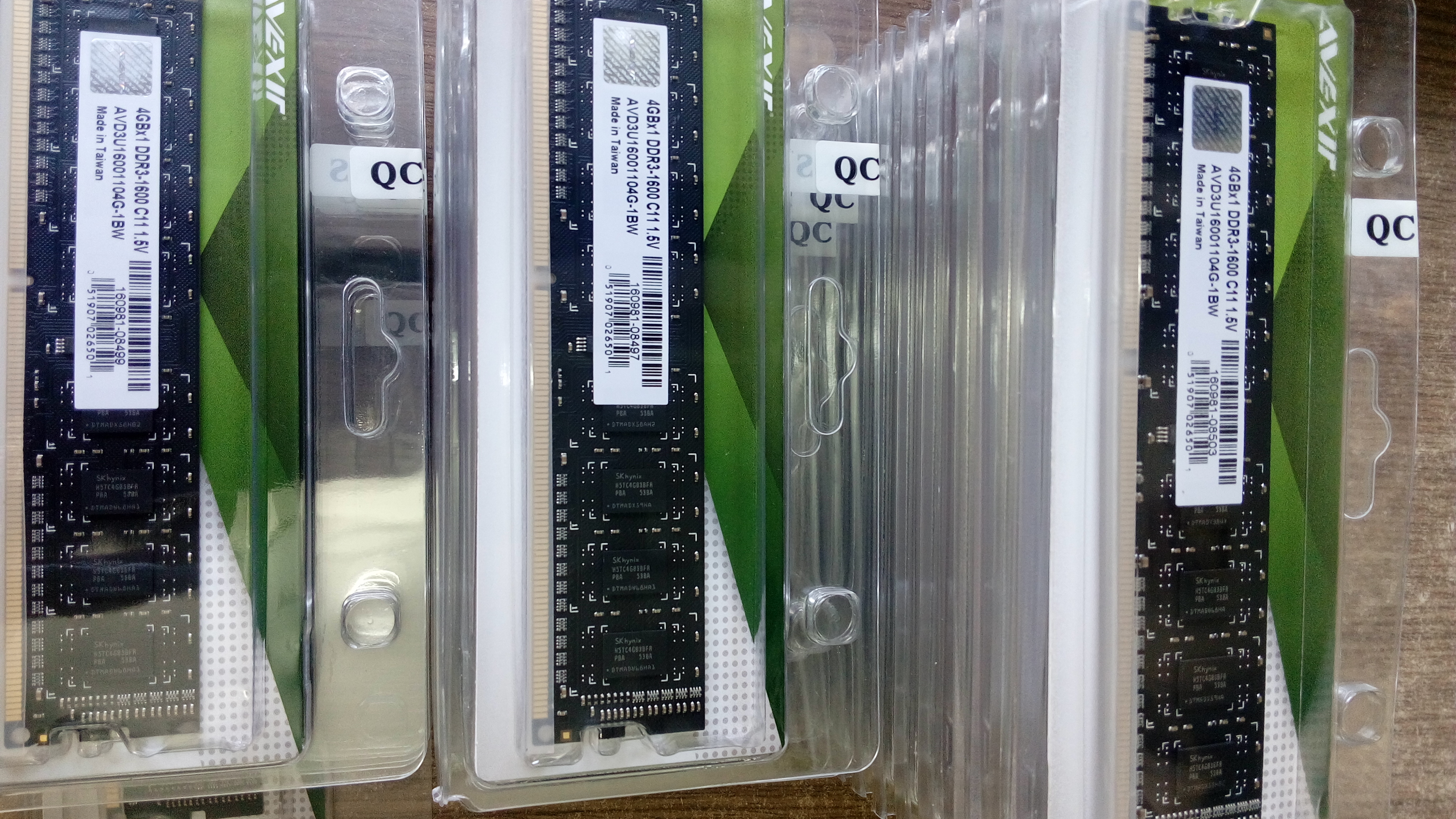 Bộ nhớ trong DDRam 4GB 1600 Avexir Giá bán: 389.000đ