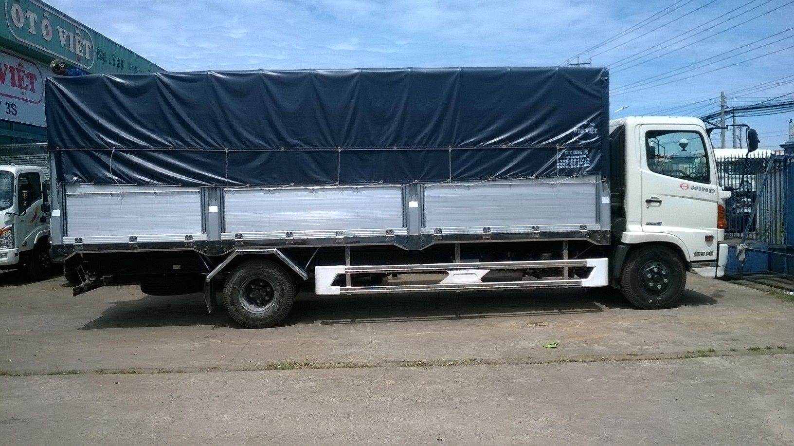 Chuyên cung cấp xe tải Hino FC 6.4 Tấn nhập khẩu chính hảng giá rẻ trả góp lãi suất thấp Giá bán: 760.000.000đ