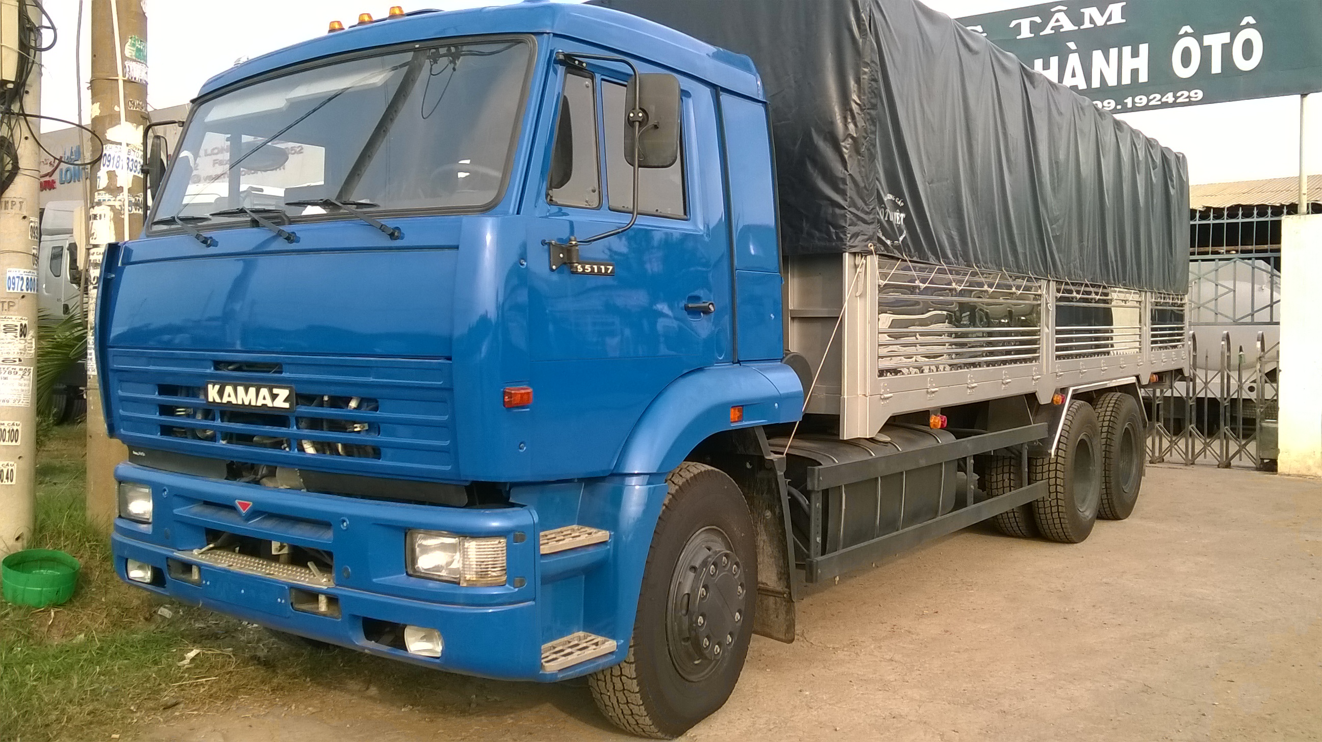 Xe Tải Kamaz  65117- 3 chân 2 cầu thật  6x4 tải trọng 15 tấn thùng 7.8 m mới 100% giá rẻ Giá bán: 1.250.000.000đ