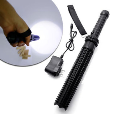 ĐÈN PIN TỰ VỆ SK 06 Giá bán: 450.000đ