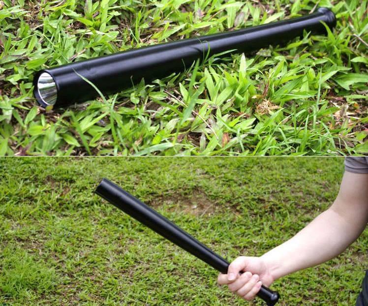 ĐÈN PIN TỰ VỆ C906 Giá bán: 450.000đ