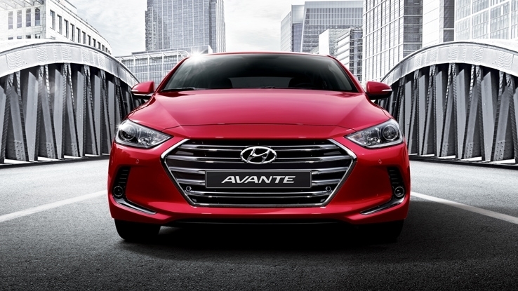 Hyundai Avante 1.6 AT Giá bán: 565.000.000đ