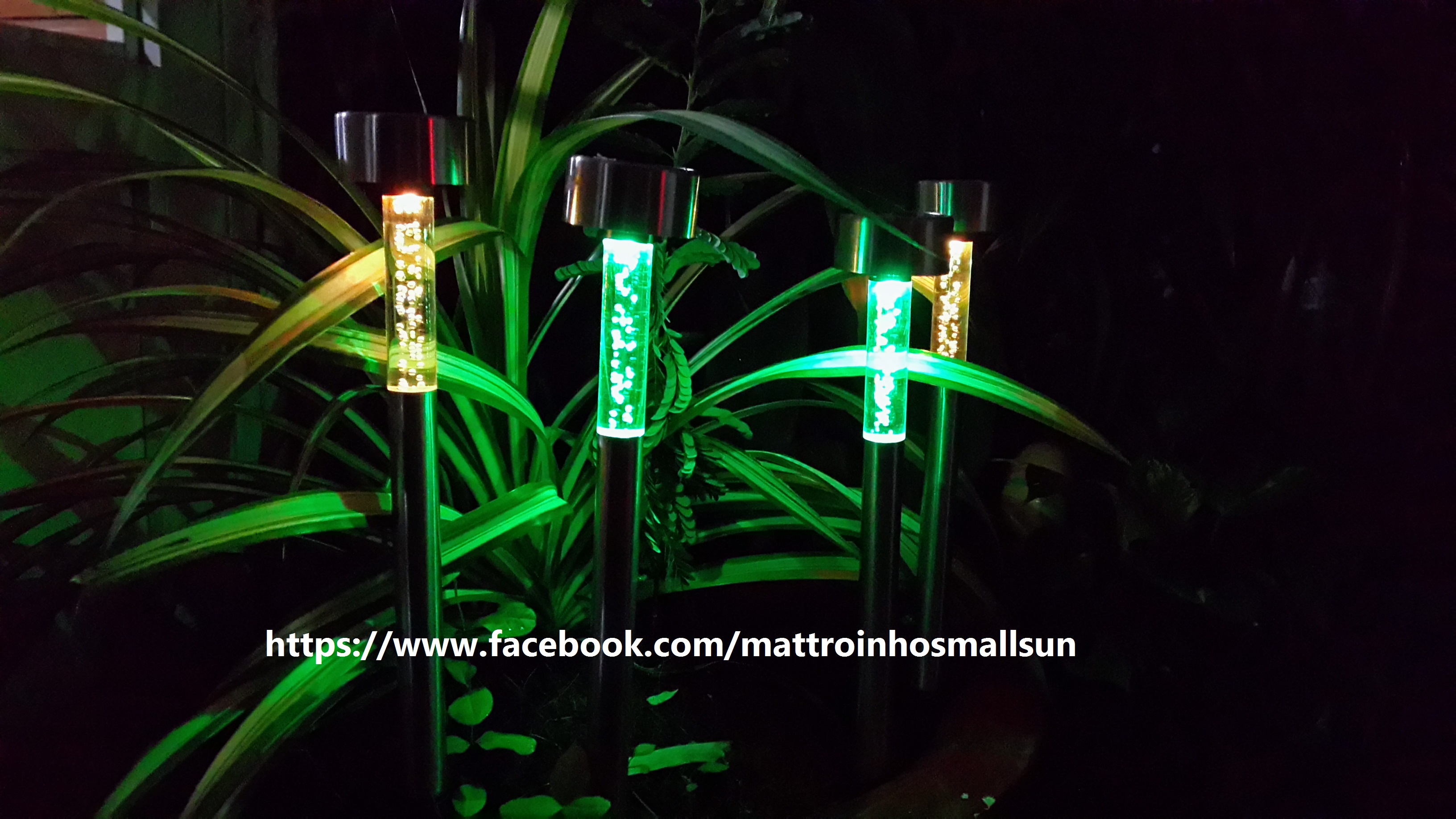 Đèn trang trí sân vườn năng lượng mặt trời L1 Giá bán: 89.000đ