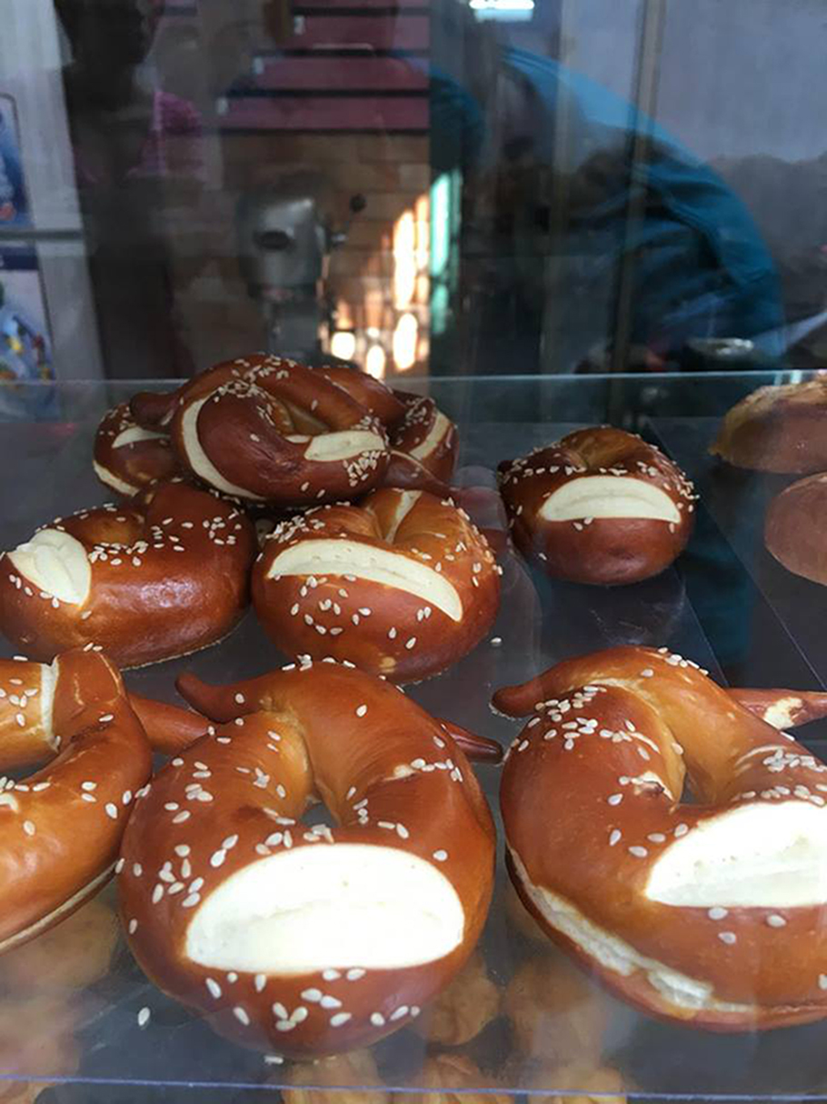 Levain bakery  Giá bán: 10.000đ