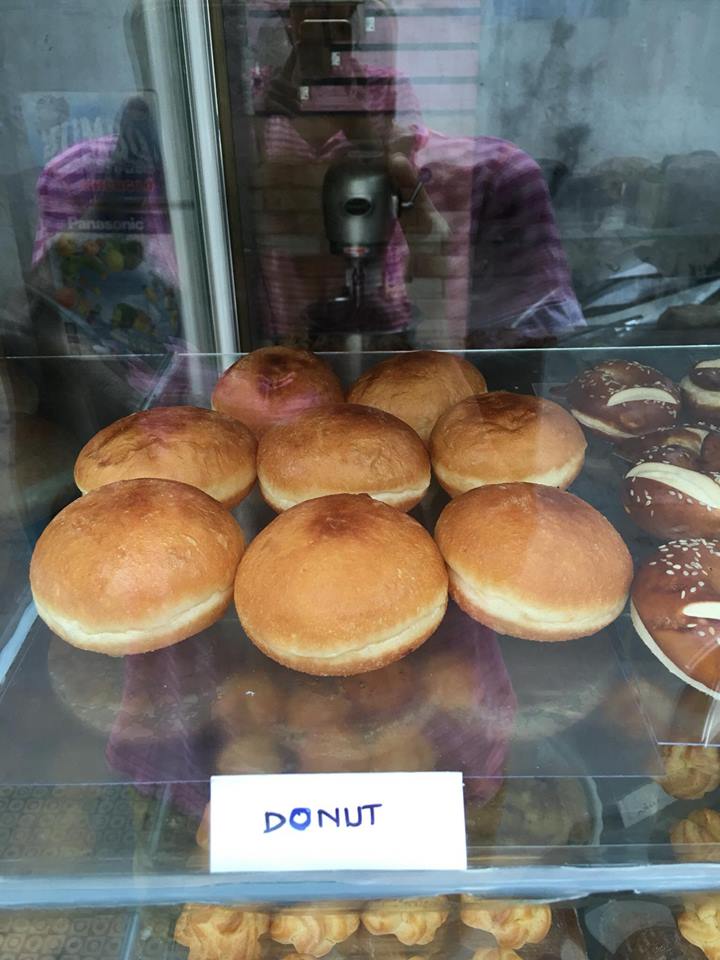 Banh Donut Giá bán: 12.000đ