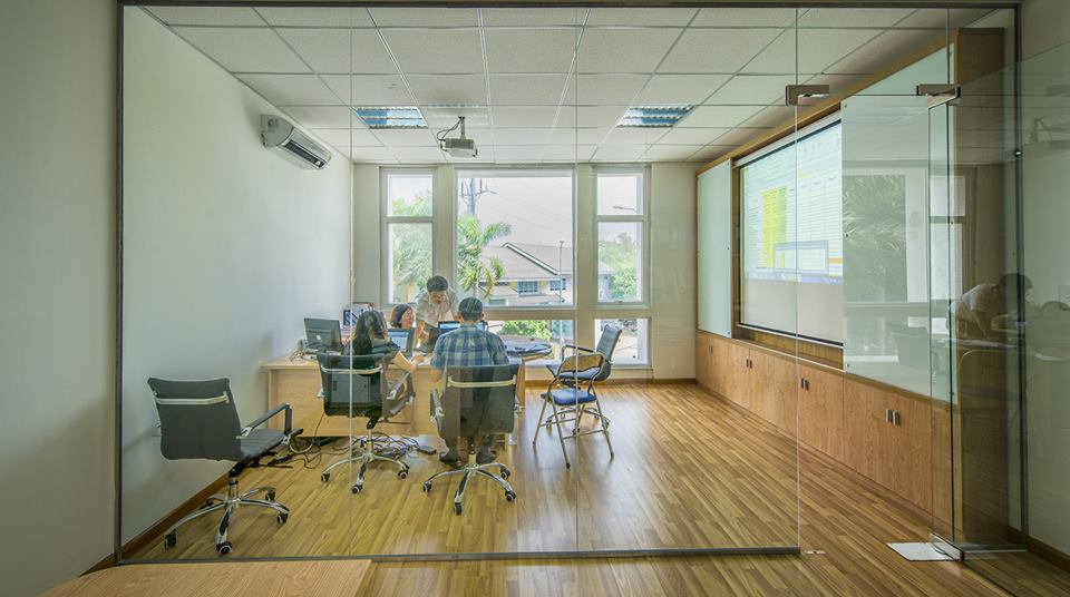 Văn Phòng cho thuê Quận 7  Giá bán: 1$