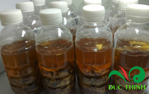 Rượu thuốc trị mụn làm đẹp da Giá bán: 100đ