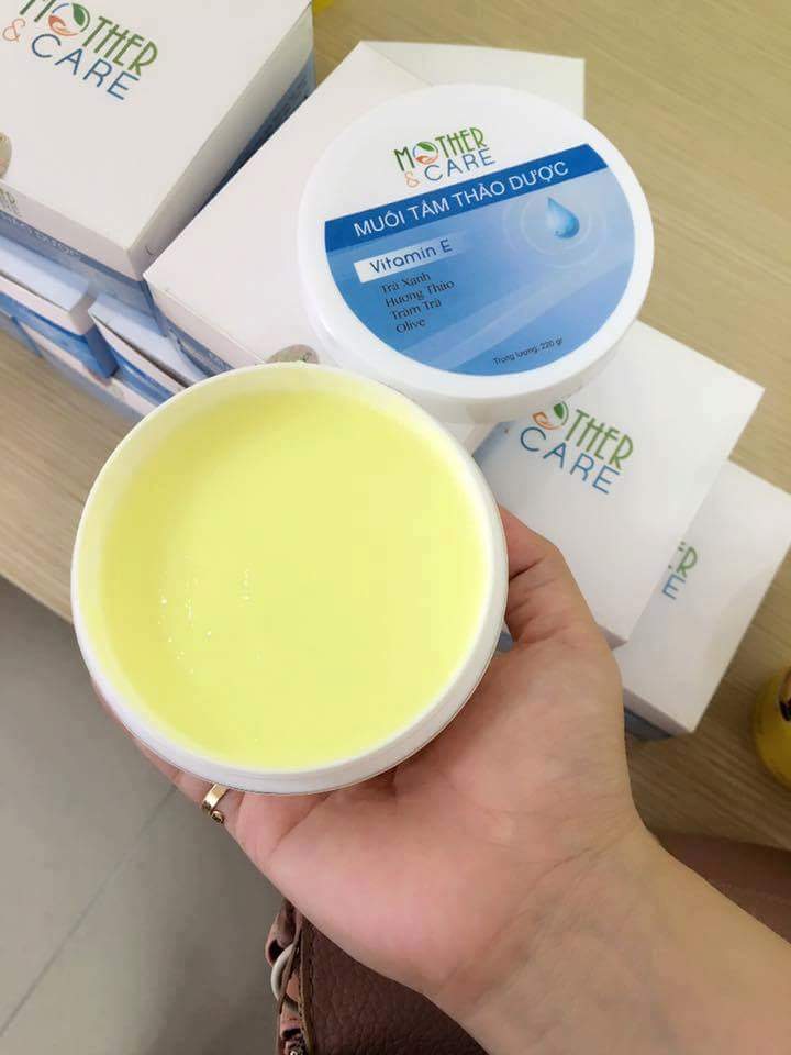 Muối tắm Thảo dược của Mother & Care Giá bán: 269.000đ