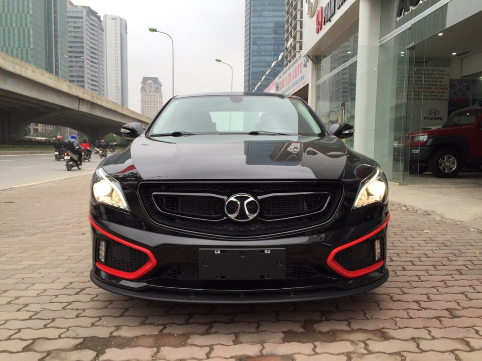 BAIC CC, nhập khẩu nguyên chiếc, mới 100%, dòng xe mang đậm chất thể thao, phục vụ các bạn trẻ. Giá bán: 598.000.000đ