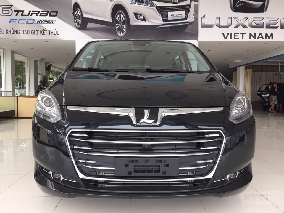 LUXGEN M7 ECOHYPER, 7 chỗ ngồi, 1 cầu, nhập khẩu nguyên chiếc Đài Loan, công nghệ mới nhất, tự ngắt nổ động cơ khi dừng đỗ. Giá bán: 1.038.000.000đ