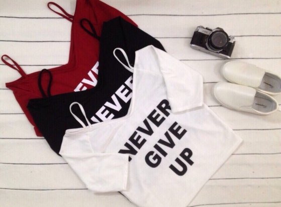 áo hotgirl Giá bán: 80.000đ