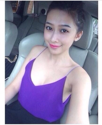 áo hotgirl Giá bán: 80.000đ