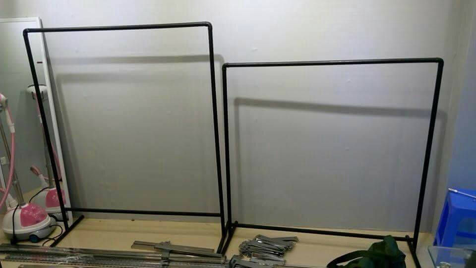 Giàn giá kệ treo quần áo ống nước 1305 Giá bán: 250.000đ