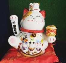 Mèo May Mắn Maneki Neko