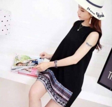 Đầm suông viền lai thổ cẩm