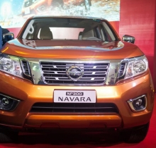 NP300 Navara EL