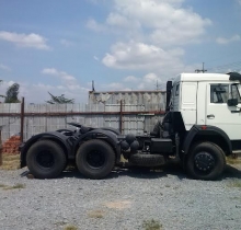 Đầu kéo kamaz 6460 (360Ps)- 2 cầu , sức kéo 52,5 tấn, 2 giường nằm