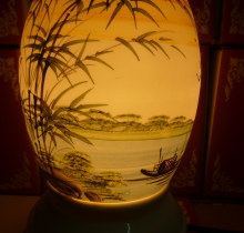 Đèn xông tinh dầu A06