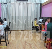 Trung tâm Hà Ngọc Chiêu sinh các lớp nhạc: Piano,Guitar,Thanh Nhạc tại Quận 11,Quận Bình Thạnh giá 310k/tháng.